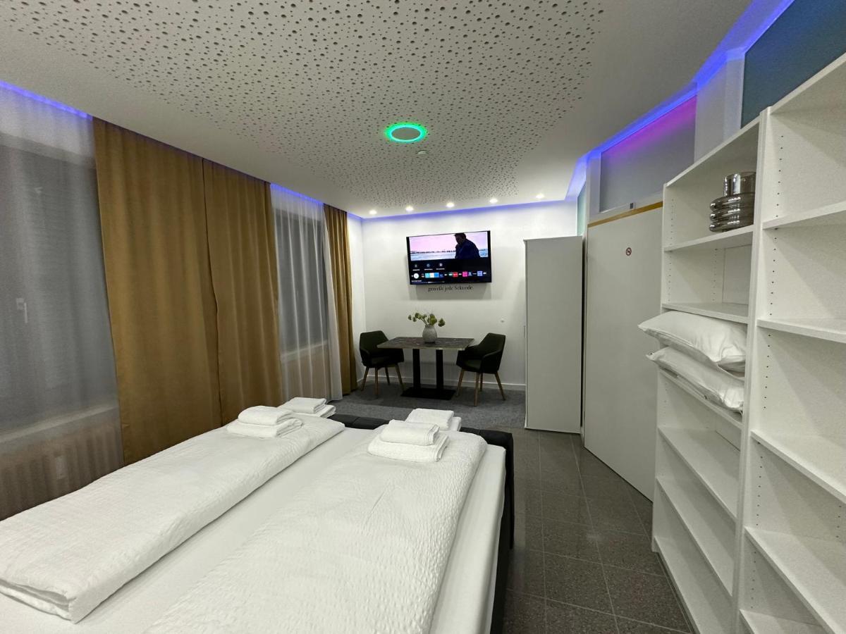 Modern Apartments Neuburg U - Top - 2 Zimmer, Komfort, Zentrum, Wi-Fi, Smart Tv, Stellplatz, Kueche Нойбург ан дер Донау Екстериор снимка